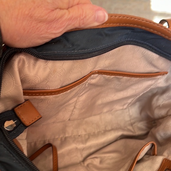 Michael Kors navy blue weather proof shoulder purse - Picture 5 of 7